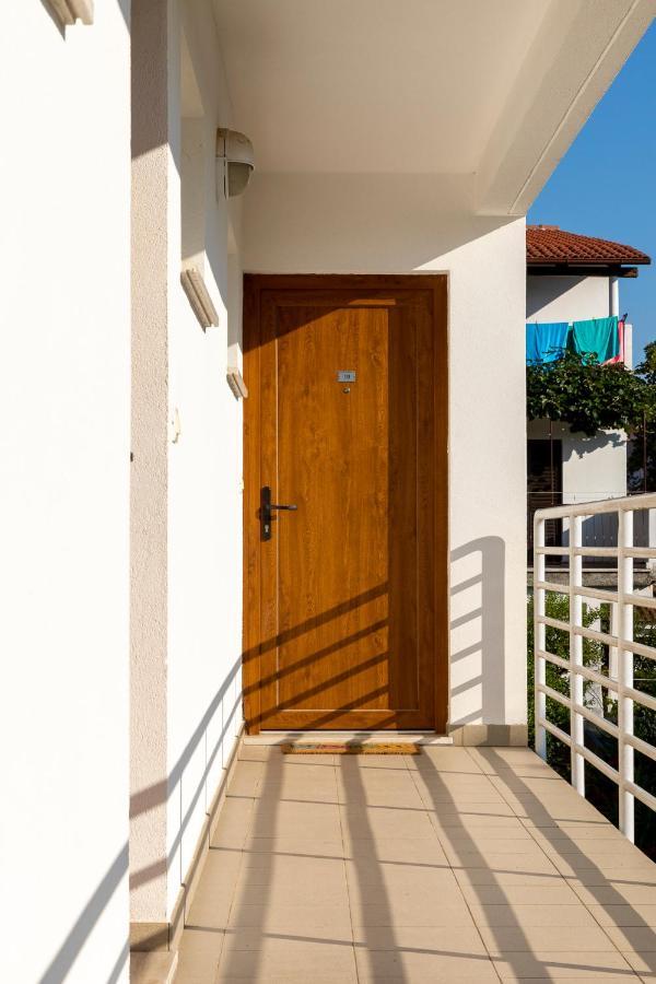 Apartment Dolly Completely Renovated 2023 Rovinj Extérieur photo